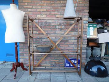 Brocante Bakkersrek beschikbaar voor biedingen