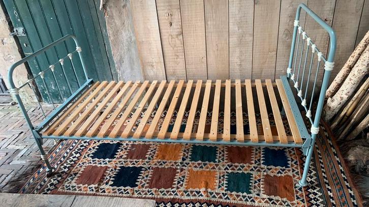 Antiek frans bed, Antiek en Kunst, Antiek | Meubels | Bedden, Ophalen