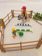 Playmobil paard met box en hindernissen, Kinderen en Baby's, Speelgoed | Playmobil, Gebruikt, Ophalen of Verzenden