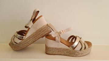 nieuwe in doos, supergave dames schoenen laatste nu € 14.95 beschikbaar voor biedingen