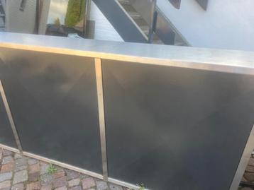 Bar Tafel staal RVS massief  beschikbaar voor biedingen