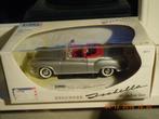 Borgward Isabella cabriolet  Model van het merk Revell. Mode, Hobby en Vrije tijd, Modelauto's | 1:18, Verzenden, Nieuw, Revell