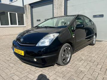 Toyota Prius 1.5 VVT-i Business Edition *NAVI/ECC* beschikbaar voor biedingen