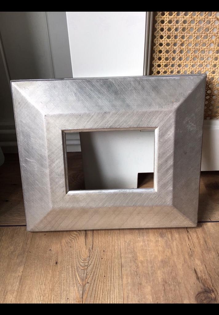 Brede, houten zilveren schilderijlijst 35,8 x 30,8 cm zilver, Huis en Inrichting, Woonaccessoires | Lijsten, Ophalen of Verzenden