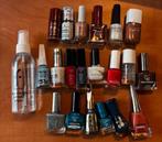 20 diverse nagellak en droogspray, Gebruikt, Overige kleuren, Ophalen of Verzenden, Handen en Nagels