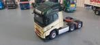 Volvo FH 6x2 met sleepas, Hobby en Vrije tijd, Modelauto's | 1:50, Ophalen of Verzenden, Zo goed als nieuw, Bus of Vrachtwagen