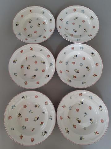 6 diepe borden Villeroy en Boch Petite Fleur in nieuwstaat beschikbaar voor biedingen