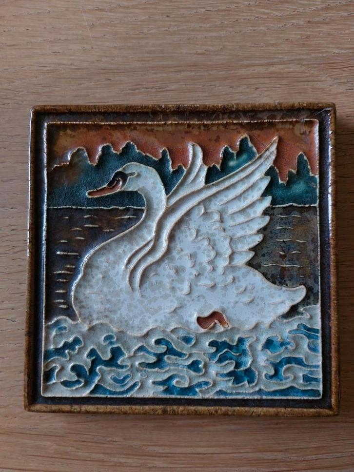Vintage Tegel met Zwaan, Delft, Antiek en Kunst, Antiek | Wandborden en Tegels, Ophalen of Verzenden