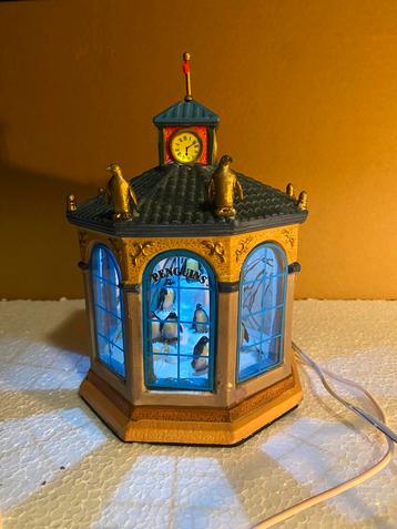 Lemax Penguin House beschikbaar voor biedingen