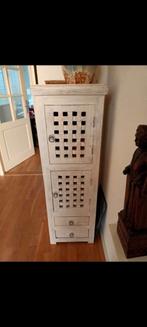 Mooi smal wit kastje van hout, Huis en Inrichting, Kasten | Overige, Ophalen, Zo goed als nieuw