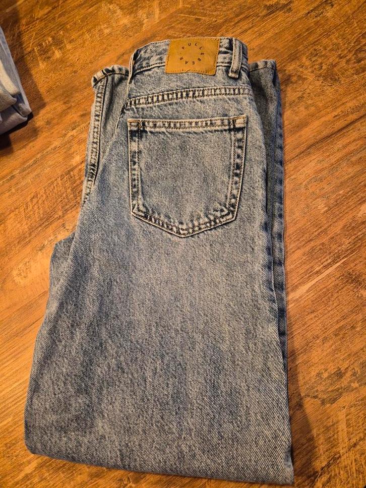 Spijkerbroeken 2x Pull&Bear 1x Stradivarius 1x FB Sister, Kleding | Dames, Spijkerbroeken en Jeans, Zo goed als nieuw, W30 - W32 (confectie 38/40)
