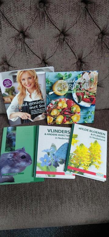 Boekenpakket: Kookboeken & Natuurgidsen - 5 voor 5€! beschikbaar voor biedingen