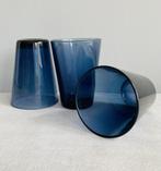 Iitalla Kartio water / longdrinkglazen grijsblauw Kaj Franck, Verzamelen, Glas en Borrelglaasjes, Ophalen of Verzenden, Waterglas