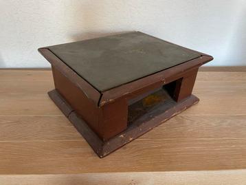 Vintage Houten Kistje met Stenen om voeten warm te houden beschikbaar voor biedingen