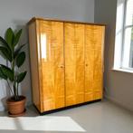Vintage garderobe kast | kledingkast | 3 deurs kast | 60 ths, Huis en Inrichting, Kasten | Kledingkasten, 150 tot 200 cm, Vintage