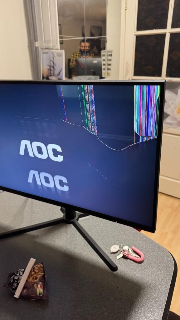 DEFECT: AOC Gaming U32G3XBK 32" 4K UHD monitor, Computers en Software, Monitoren, Niet werkend, 101 t/m 150 Hz, DisplayPort, HDMI