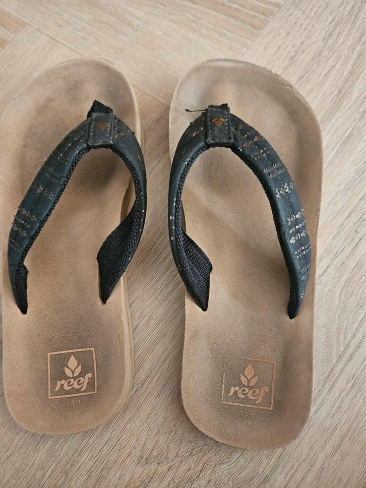 Reef slippers maat 31 / 32 (2e paar), Kinderen en Baby's, Kinderkleding | Schoenen en Sokken, Zo goed als nieuw, Overige typen