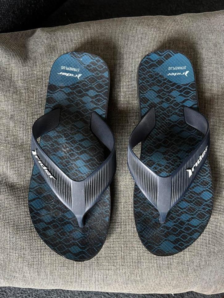 Nieuwe Rider Strike Plus slippers in maat 41-42, Kleding | Heren, Badmode en Zwemkleding, Overige maten, Blauw, Ophalen of Verzenden
