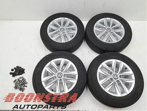 Velgen set + banden van een Volkswagen Caddy, Auto-onderdelen, Banden en Velgen, Personenwagen, Gebruikt, 3 maanden garantie, Ophalen of Verzenden