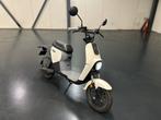 Segway B110 S, Fietsen en Brommers, Snorfietsen en Snorscooters, Ophalen of Verzenden, Zo goed als nieuw, Elektrisch