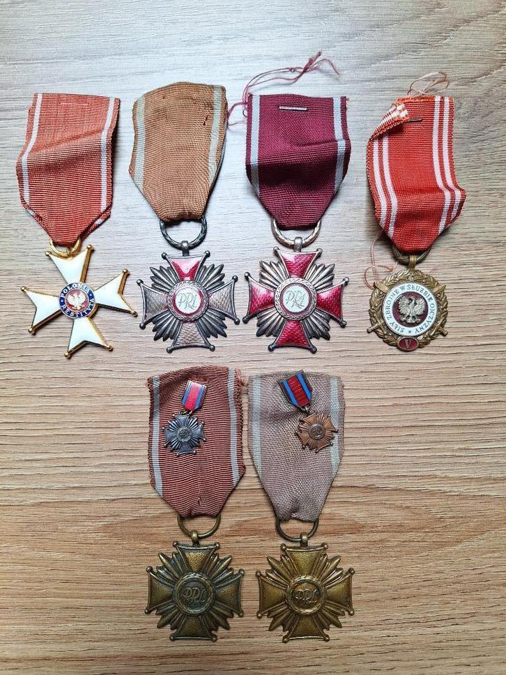 Lot van 8 Poolse Medailles, Onderscheidingen, Postzegels en Munten, Penningen en Medailles, Overige materialen, Buitenland, Ophalen of Verzenden