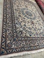 handgemaakte Perzisch tapijt Nain 231x170, Ophalen, Beige, 200 cm of meer, Zo goed als nieuw