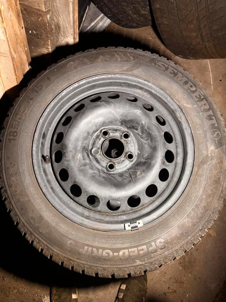 Volkswagen Polo 5x100 Winterset, Auto-onderdelen, Banden en Velgen, Banden en Velgen, Winterbanden, 15 inch, 185 mm, Gebruikt