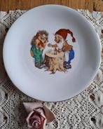 Vintage kinderbordje met kabouter en egel, Bavaria, Antiek en Kunst, Curiosa en Brocante, Ophalen of Verzenden