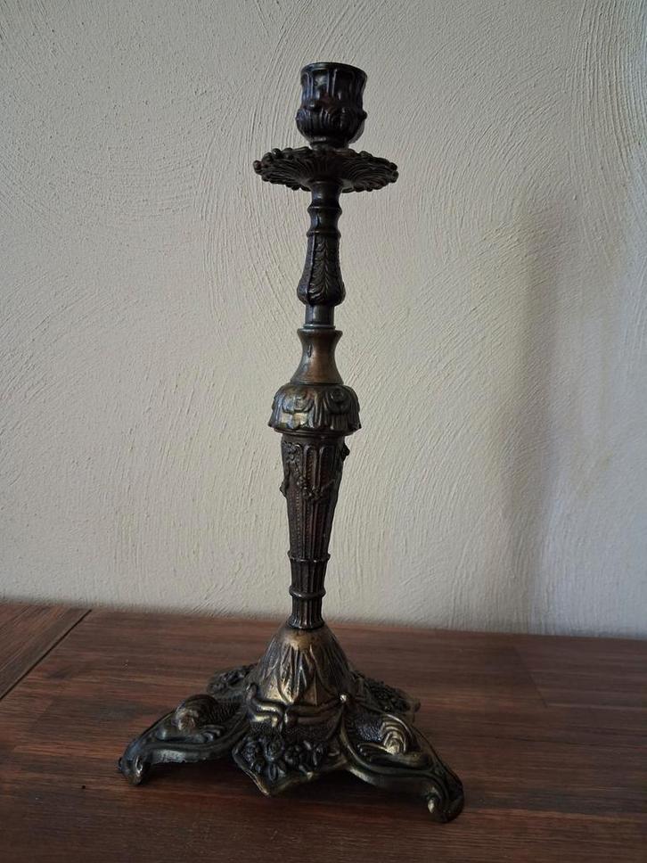 Antieke Kandelaar - Prachtige Decoratie, Antiek en Kunst, Antiek | Kandelaars, Koper of Brons, Ophalen of Verzenden