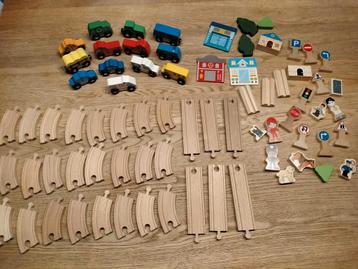 Houten trein set beschikbaar voor biedingen