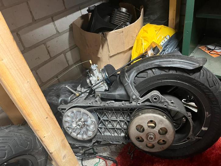 Hexa/skr 125cc stage 3 blok, Fietsen en Brommers, Brommeronderdelen | Scooters, Zo goed als nieuw, Piaggio, Blok, Ophalen