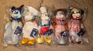 Disney Parks Mickey Mouse Main Attraction set - 5 knuffels beschikbaar voor biedingen