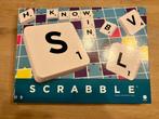 Scrabble --- English / Engels, Hobby en Vrije tijd, Gezelschapsspellen | Bordspellen, Een of twee spelers, Ophalen of Verzenden