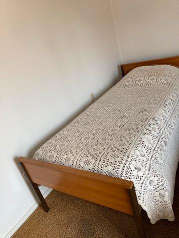 1 persoon bed Auping (voor studentenkamer??) beschikbaar voor biedingen