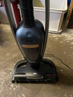 AEG hand/kruimeldief stofzuiger, Witgoed en Apparatuur, Ophalen, Gebruikt, Reservoir, Kruimeldief