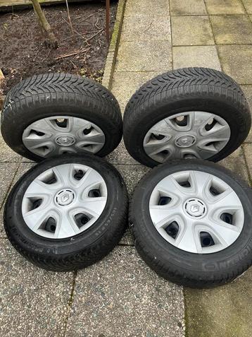 Renault Clio Wieldoppen met Winter Banden Michelin Alpin A4  beschikbaar voor biedingen