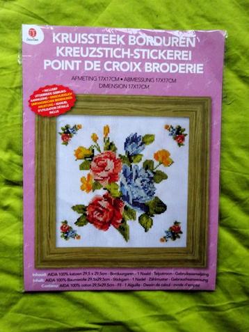Decotime borduurpakket bloemen 17 x 17 cm   beschikbaar voor biedingen