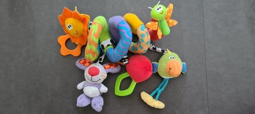Squeek activiteitenspiraal voor rond de box, babyzitje ZGAN, Kinderen en Baby's, Speelgoed | Knuffels en Pluche, Zo goed als nieuw