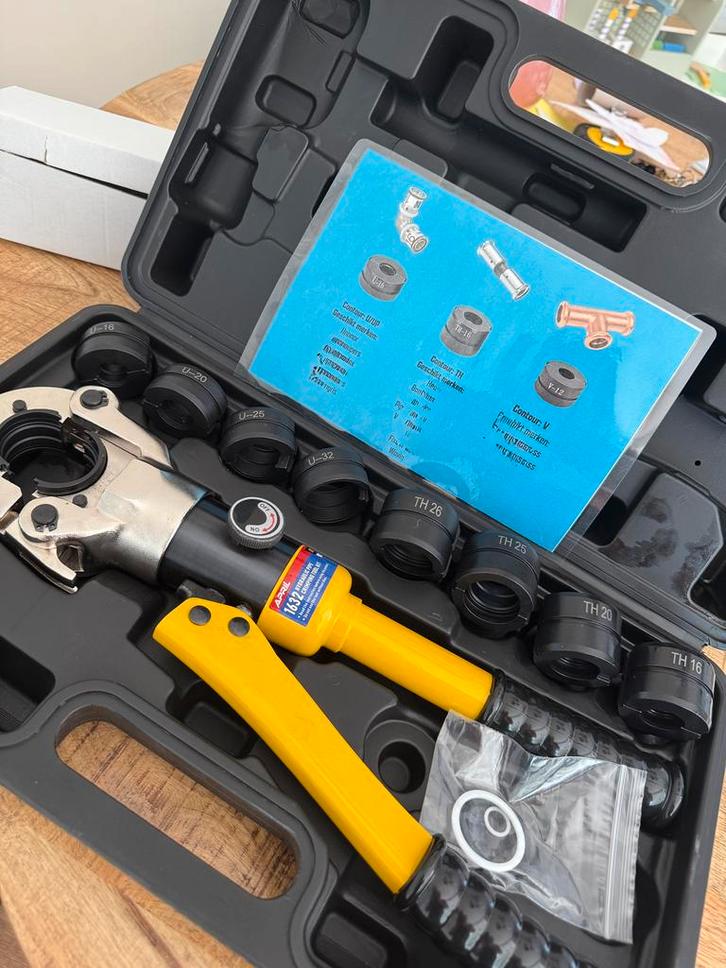 Hydraulische Perskoppeling Perstang Uponor Bonfix Henco 8t, Doe-het-zelf en Verbouw, Gereedschap | Handgereedschap, Zo goed als nieuw