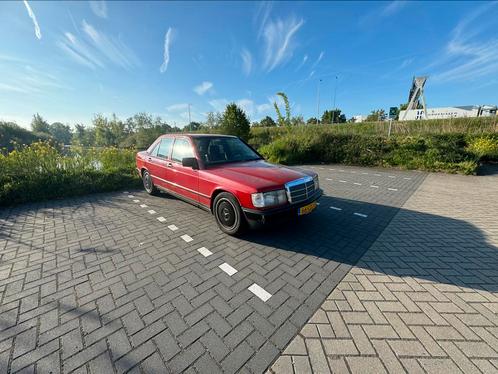 Mercedes-Benz Mercedes 1985 Rood, Auto's, Mercedes-Benz, Particulier, Diesel, Sedan, Geïmporteerd, Rood, Ophalen
