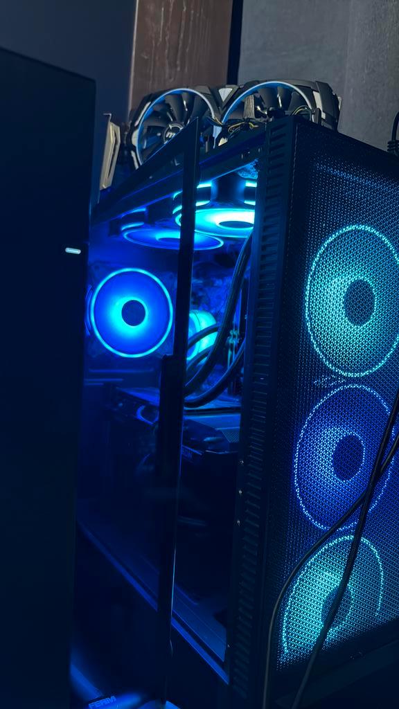 Game pc middenklassen, Computers en Software, Desktop Pc's, Gebruikt, 3 tot 4 Ghz, SSD, 16 GB, Met videokaart, Gaming, Ophalen