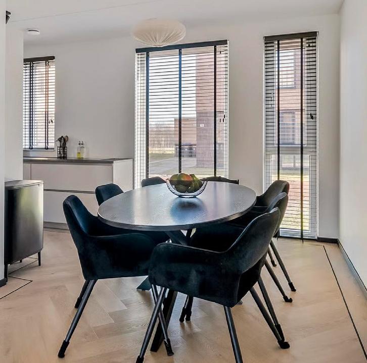 Karwei Vera Zwart, Huis en Inrichting, Stoelen, Gebruikt, Vijf, Zes of meer stoelen, Zwart, Ophalen