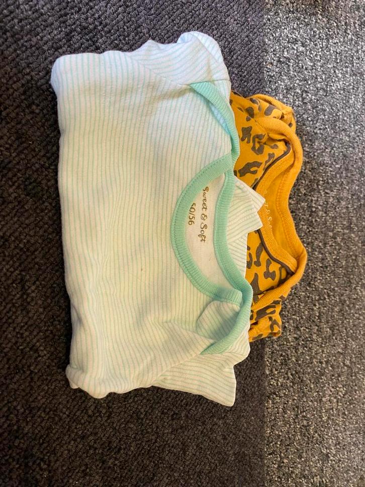 2x Romper Maat 50/56, Kinderen en Baby's, Babykleding | Baby-kledingpakketten, Zo goed als nieuw, Maat 56, Ophalen of Verzenden