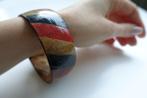 Unieke handmade armband van kokosnoot - rood/zwart, Overige materialen, Zo goed als nieuw, Verzenden, Rood
