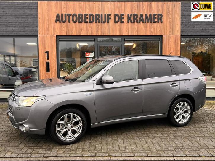Mitsubishi Outlander 2.0 PHEV Instyle, Auto's, Mitsubishi, Bedrijf, Te koop, Outlander, 4x4, ABS, Achteruitrijcamera, Airbags