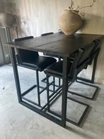 Hoge tafel met 4 barstoelen, Ophalen, Zo goed als nieuw