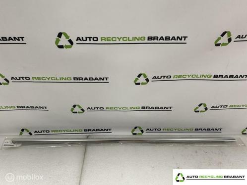 Raamlijst Rechts Voorzijde BMW 3 Serie F30 NIEUW 51357496140, Auto-onderdelen, Carrosserie en Plaatwerk, Gebruikt, Ophalen of Verzenden