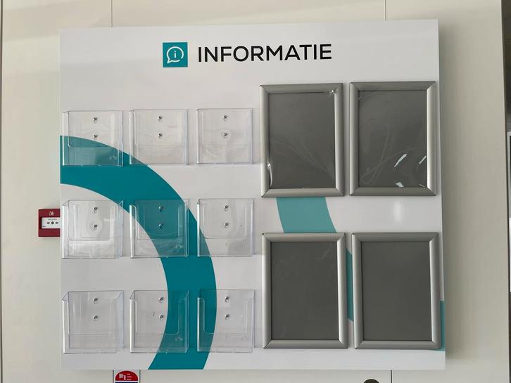 Informatiebord, display met folderhouders, Huis en Inrichting, Woonaccessoires | Memoborden, Gebruikt, Ophalen