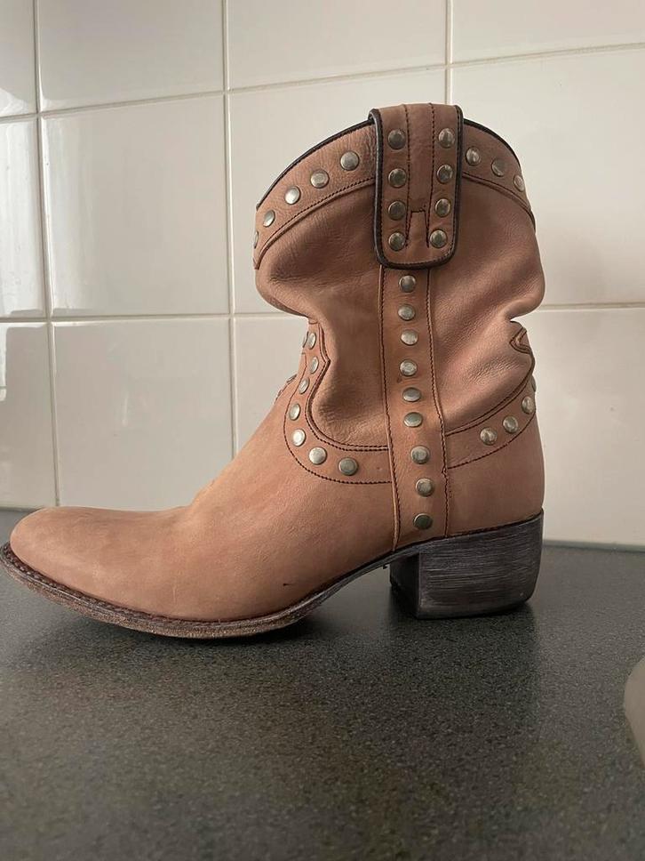 Dames laarzen, Kleding | Dames, Schoenen, Zo goed als nieuw, Hoge laarzen, Zwart, Ophalen of Verzenden