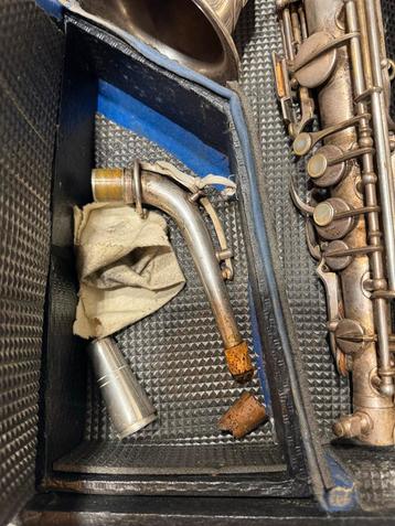 Vintage Saxofoon - René Guénot beschikbaar voor biedingen